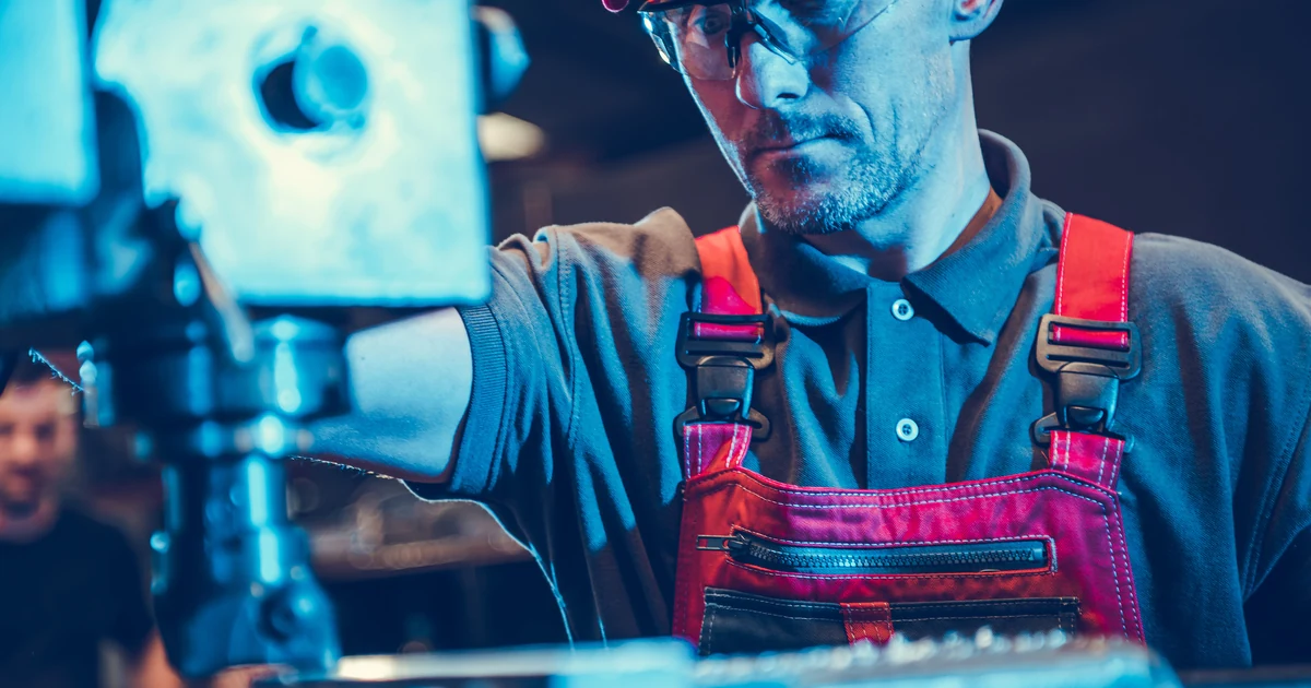 ERP metal-mecánica: MRP, OEE, GMAO y calidad en una plataforma